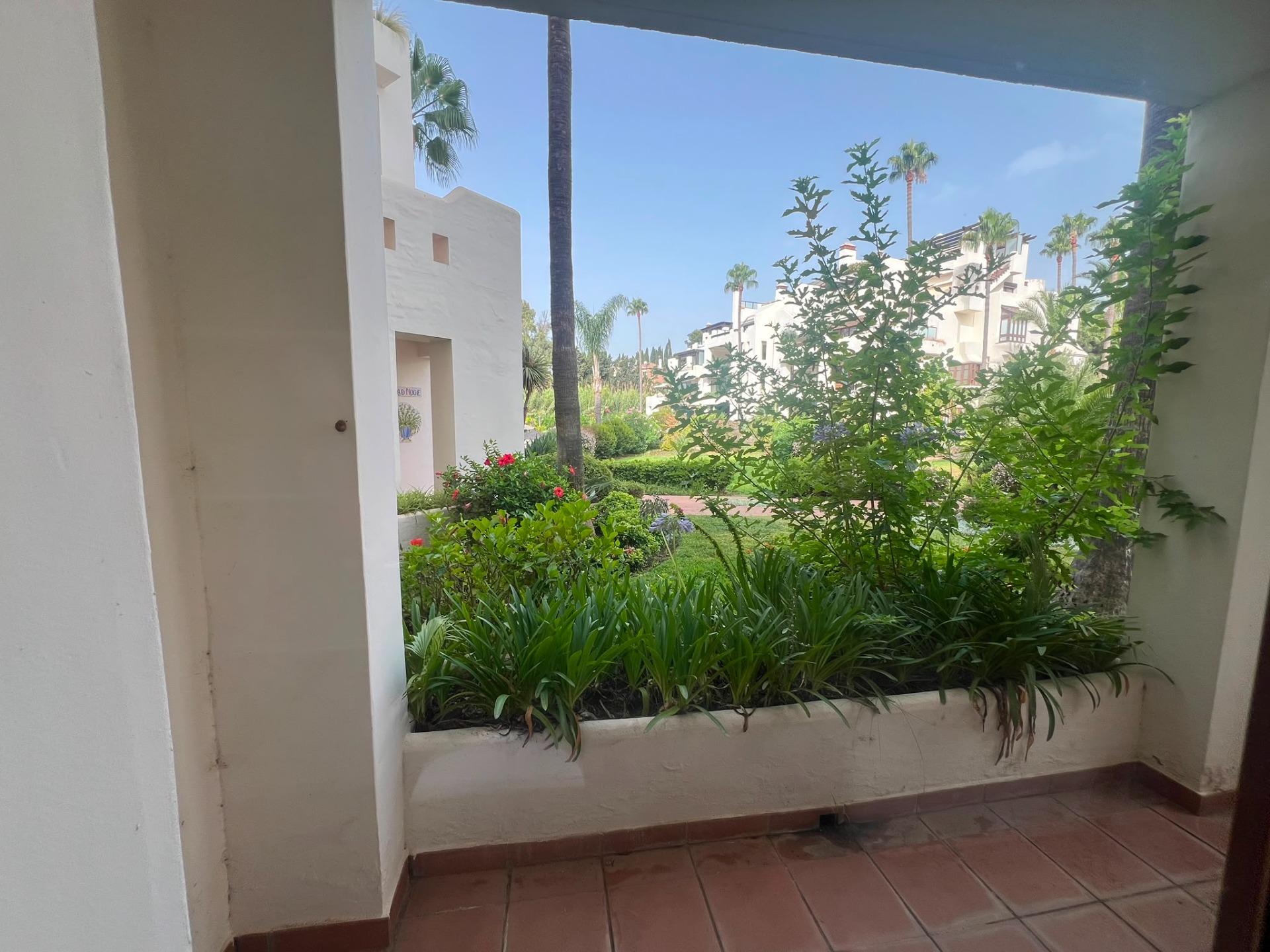 Fabuloso apartamento en planta baja, en una de las urbanizac - foto 17