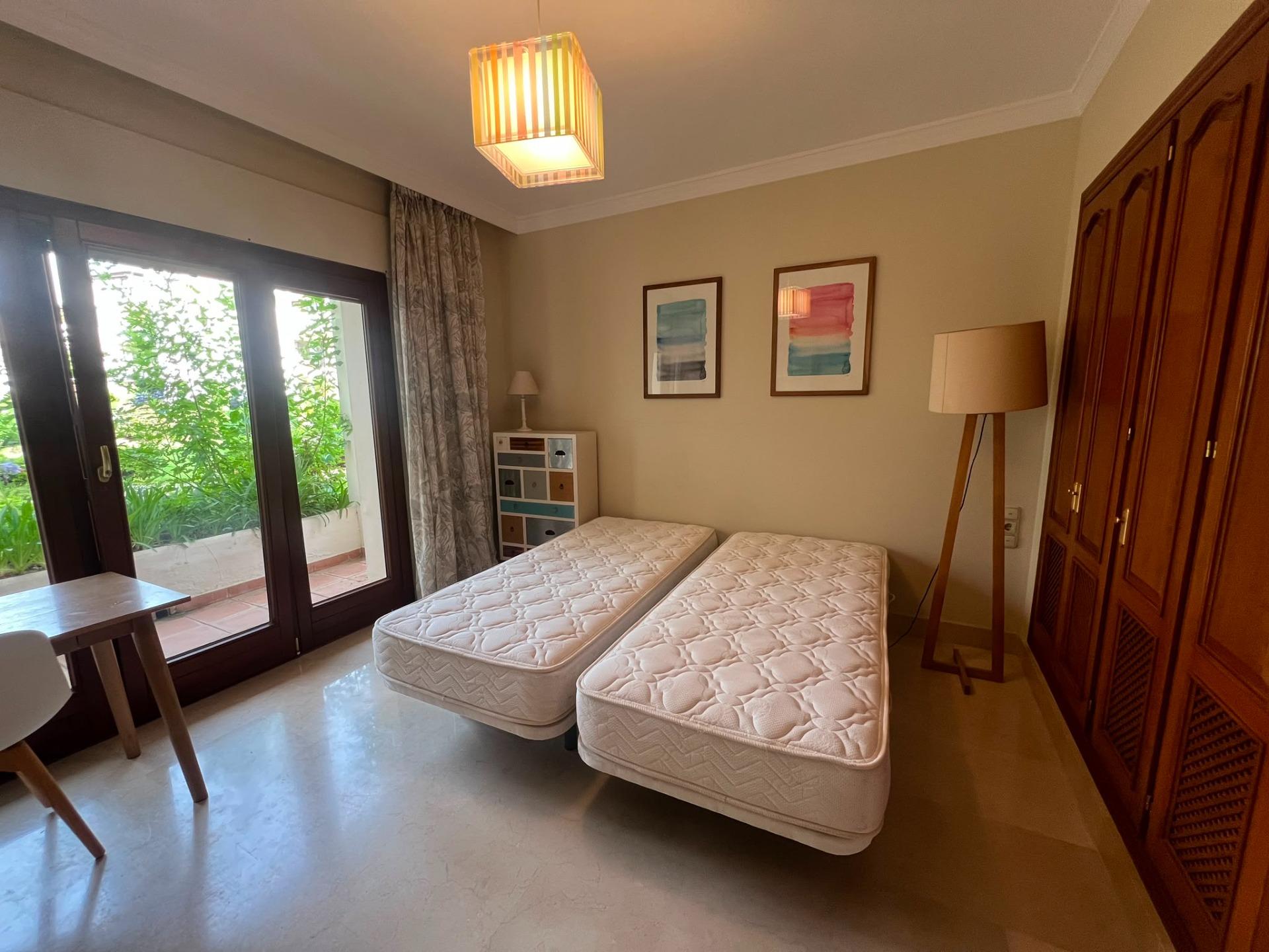 Fabuloso apartamento en planta baja, en una de las urbanizac - foto 10
