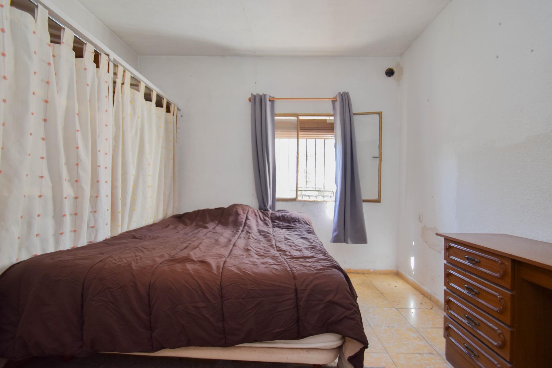 Chalet para reformar a tu gusto y sacarle rentabilidad desde - foto 4