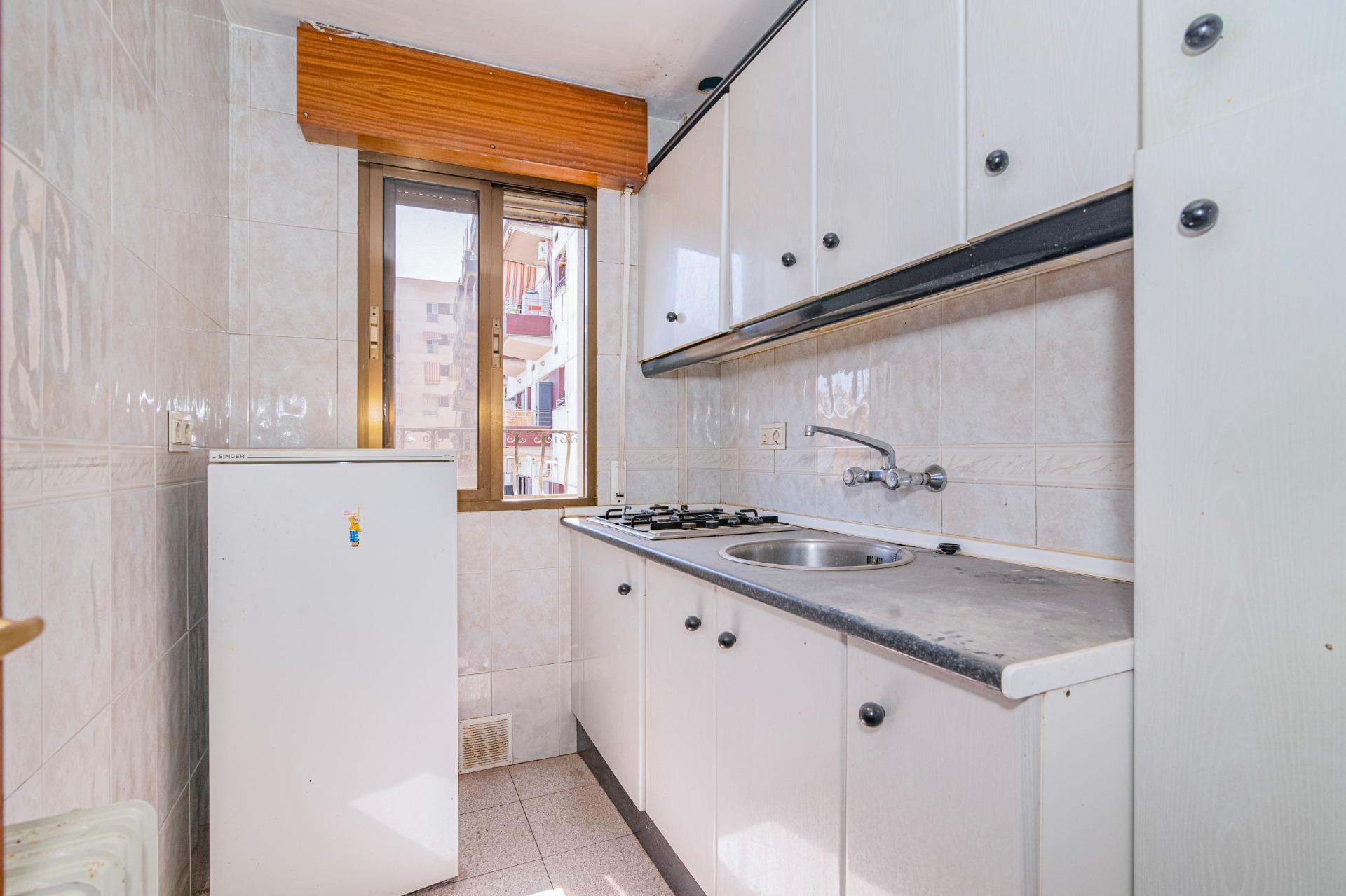 Amplio Chalet en Zaidín, Granada - Oportunidad de Inversión - foto 29