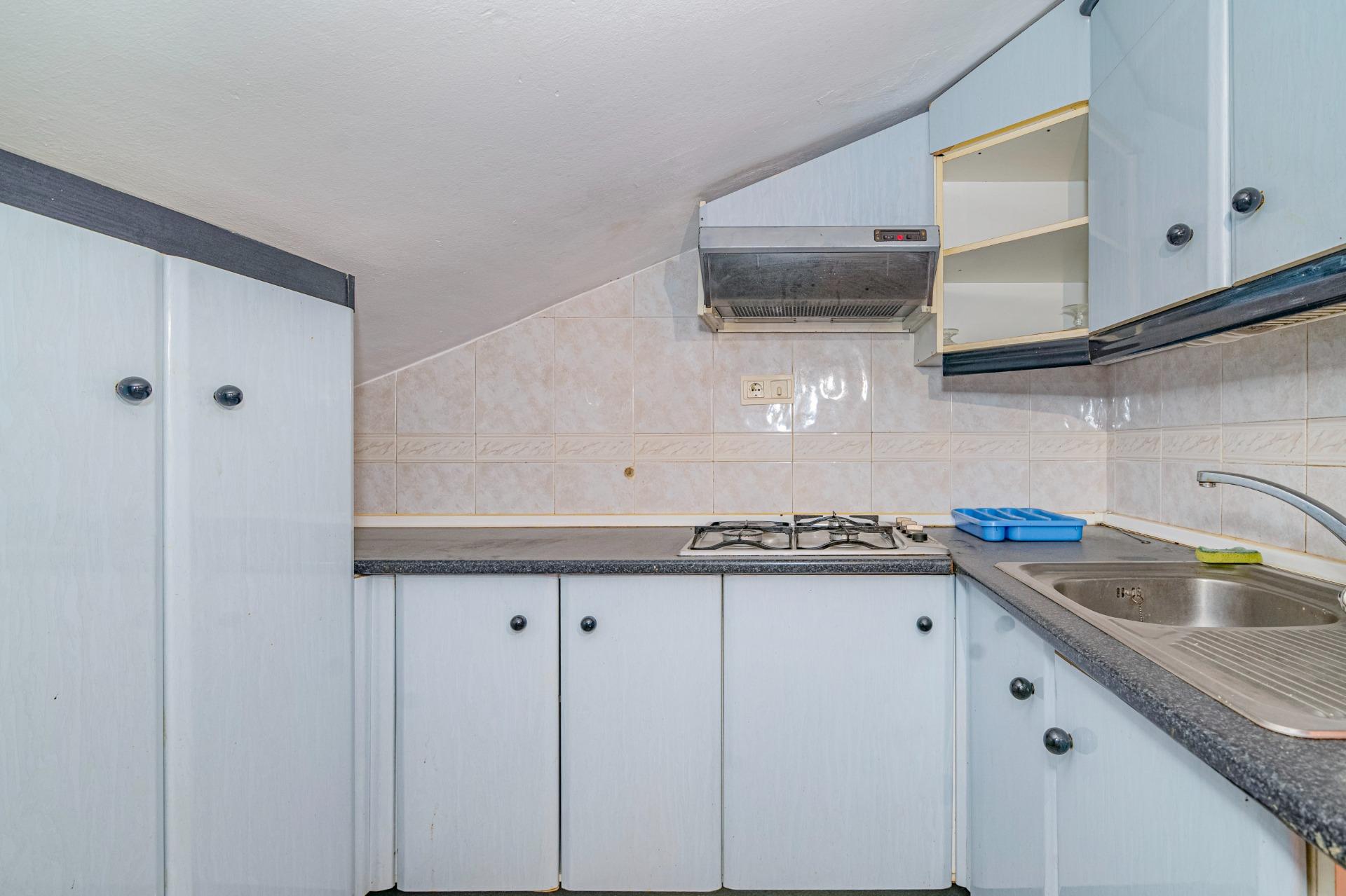 Amplio Chalet en Zaidín, Granada - Oportunidad de Inversión - foto 7