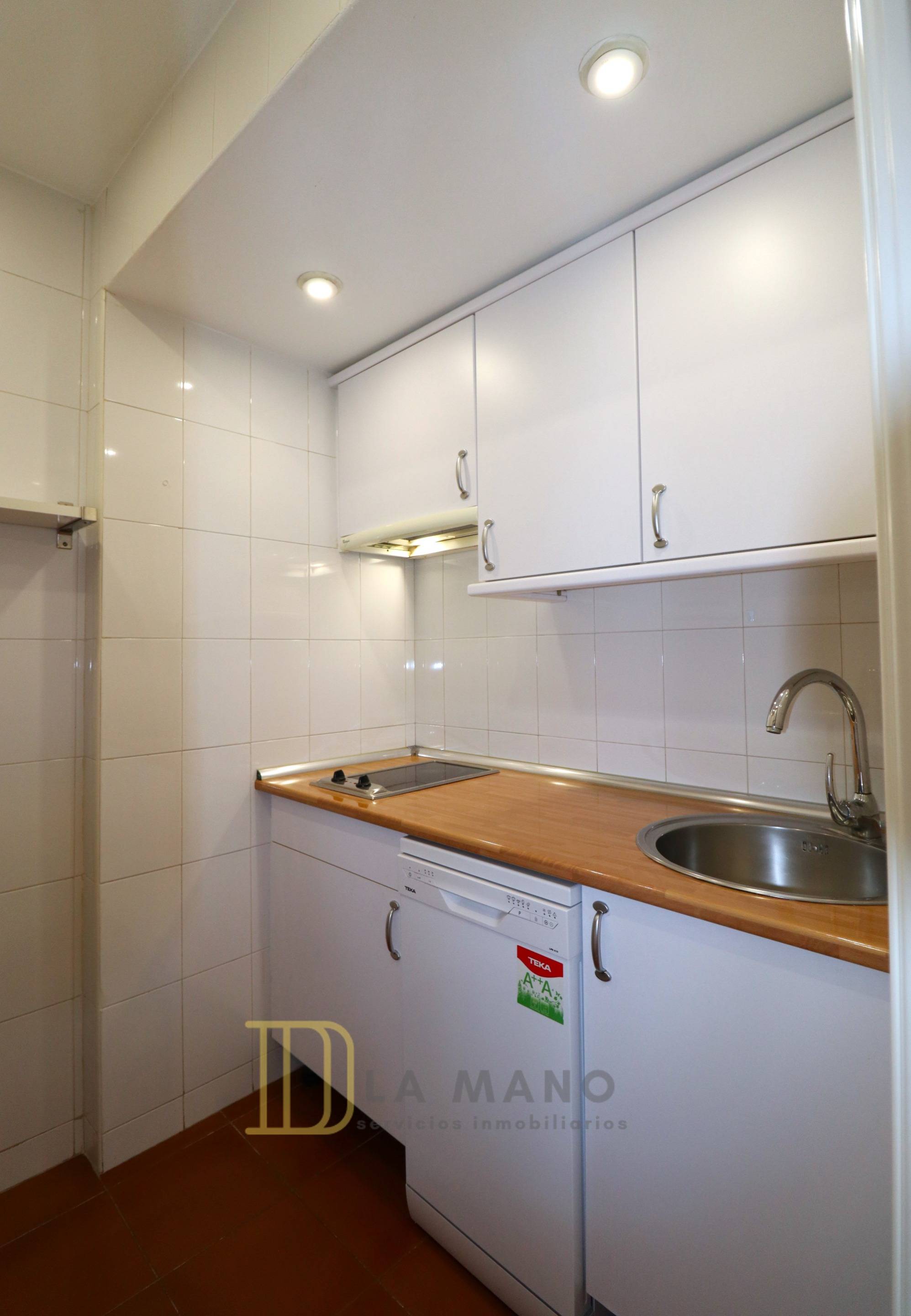 BONITO APARTAMENTO EQUIPADO Y CON WIFI INCLUIDO - foto 5