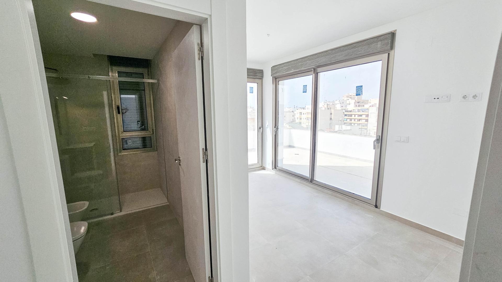 Exclusivo ático dúplex de tres niveles con solárium privado, - foto 11