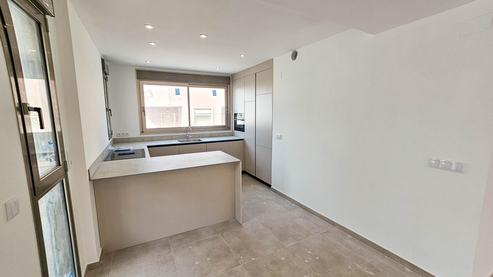 Exclusivo ático dúplex de tres niveles con solárium privado, - foto 3