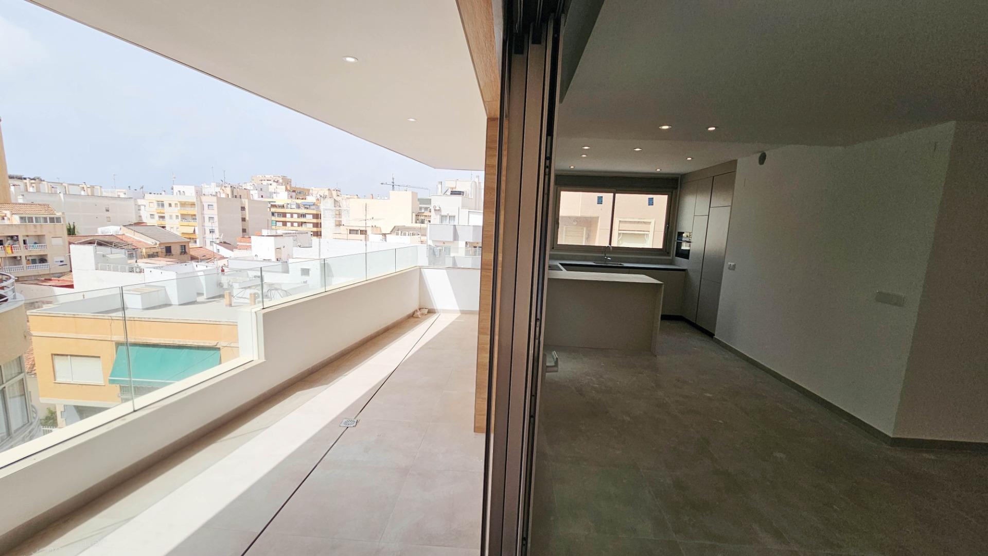 Exclusivo ático dúplex de tres niveles con solárium privado, - foto 4
