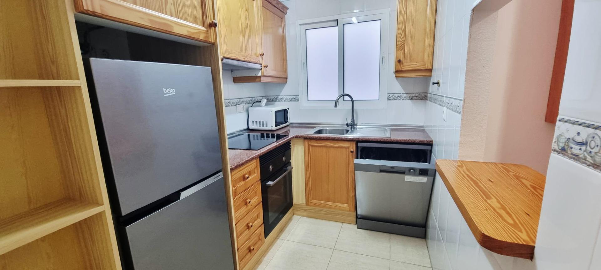 se vende un piso de 2 dormitorios en comunidad con piscina e - foto 17