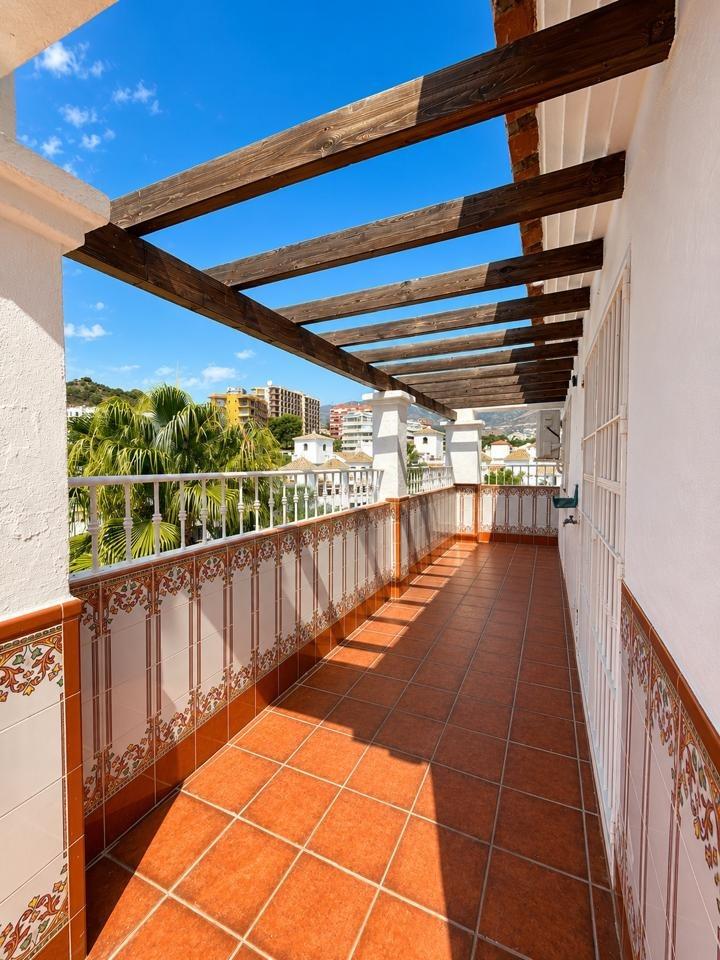 Ático reformado con 70m2 terraza en Benalmar Playa, Benalmád - foto 20