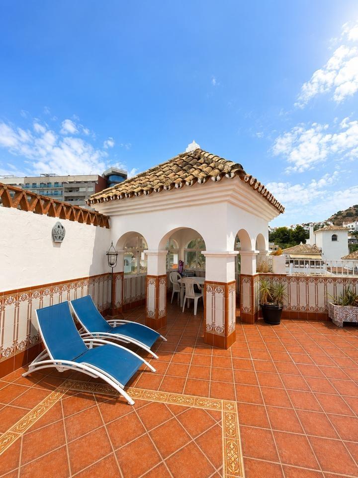 Ático reformado con 70m2 terraza en Benalmar Playa, Benalmád - foto 23