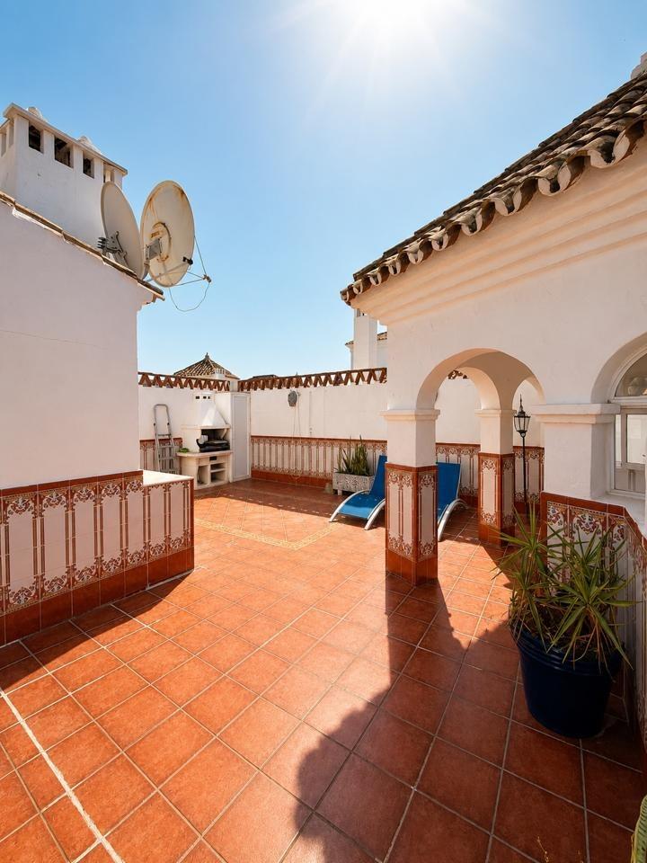 Ático reformado con 70m2 terraza en Benalmar Playa, Benalmád - foto 27