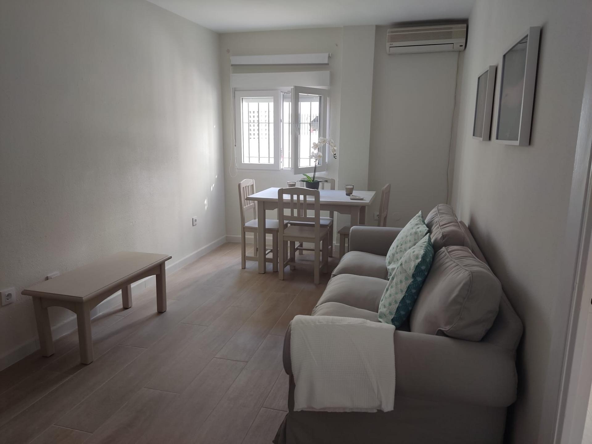 APARTAMENTO EN ALQUILER ANUAL EN EL CENTRO DE EL PUERTO DE SANTA MARIA