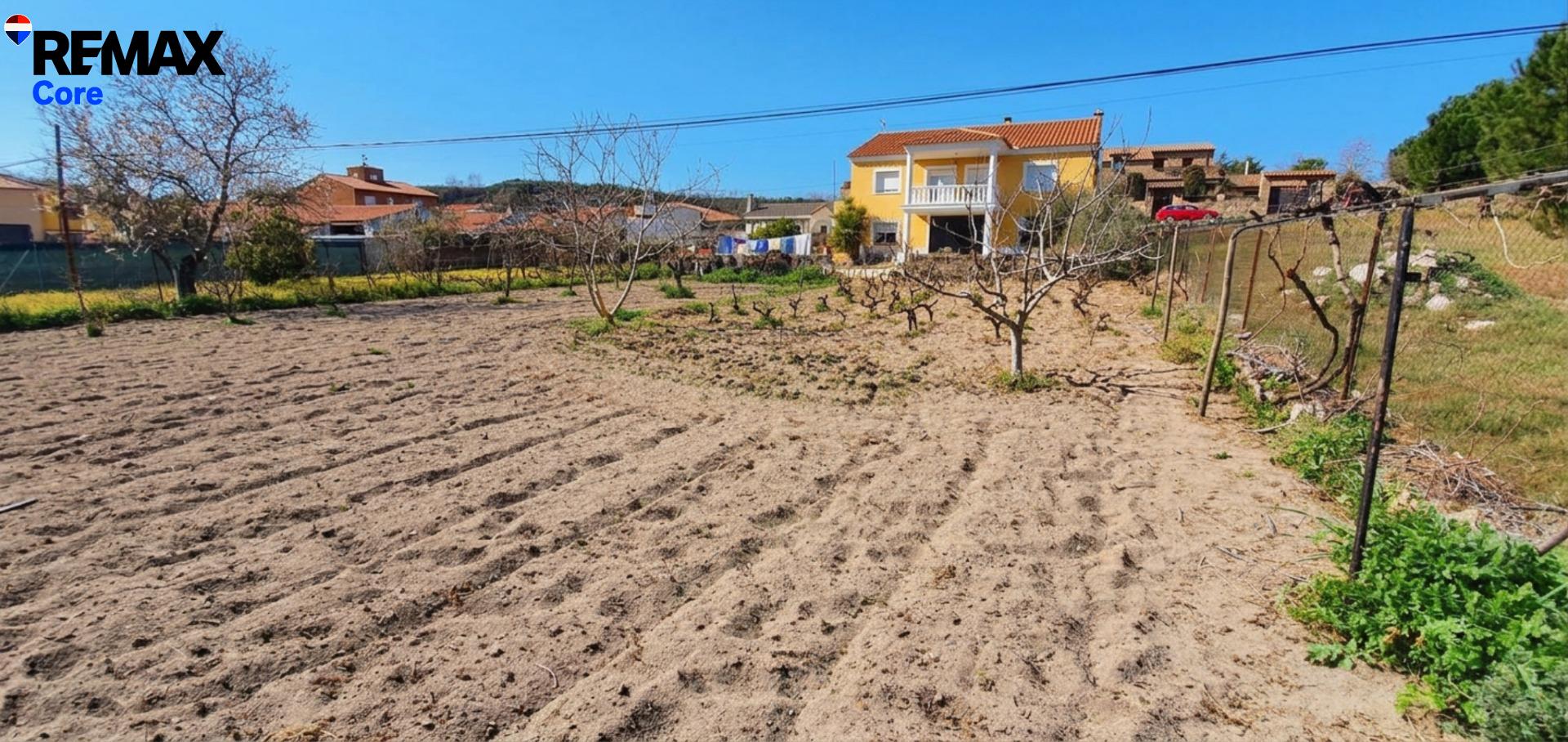 Espectacular Chalet Independiente de 320 m2 con Gran Parcela - foto 6