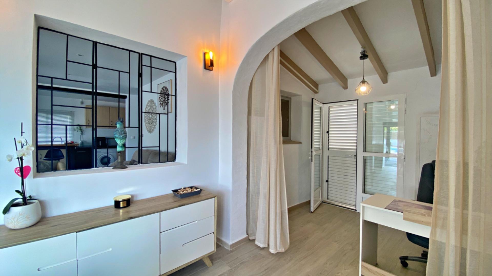 CHALET INDEPENDIENTE ESTILO MEDITERRANEO A 1,8 KM. DE LA PLA - foto 10