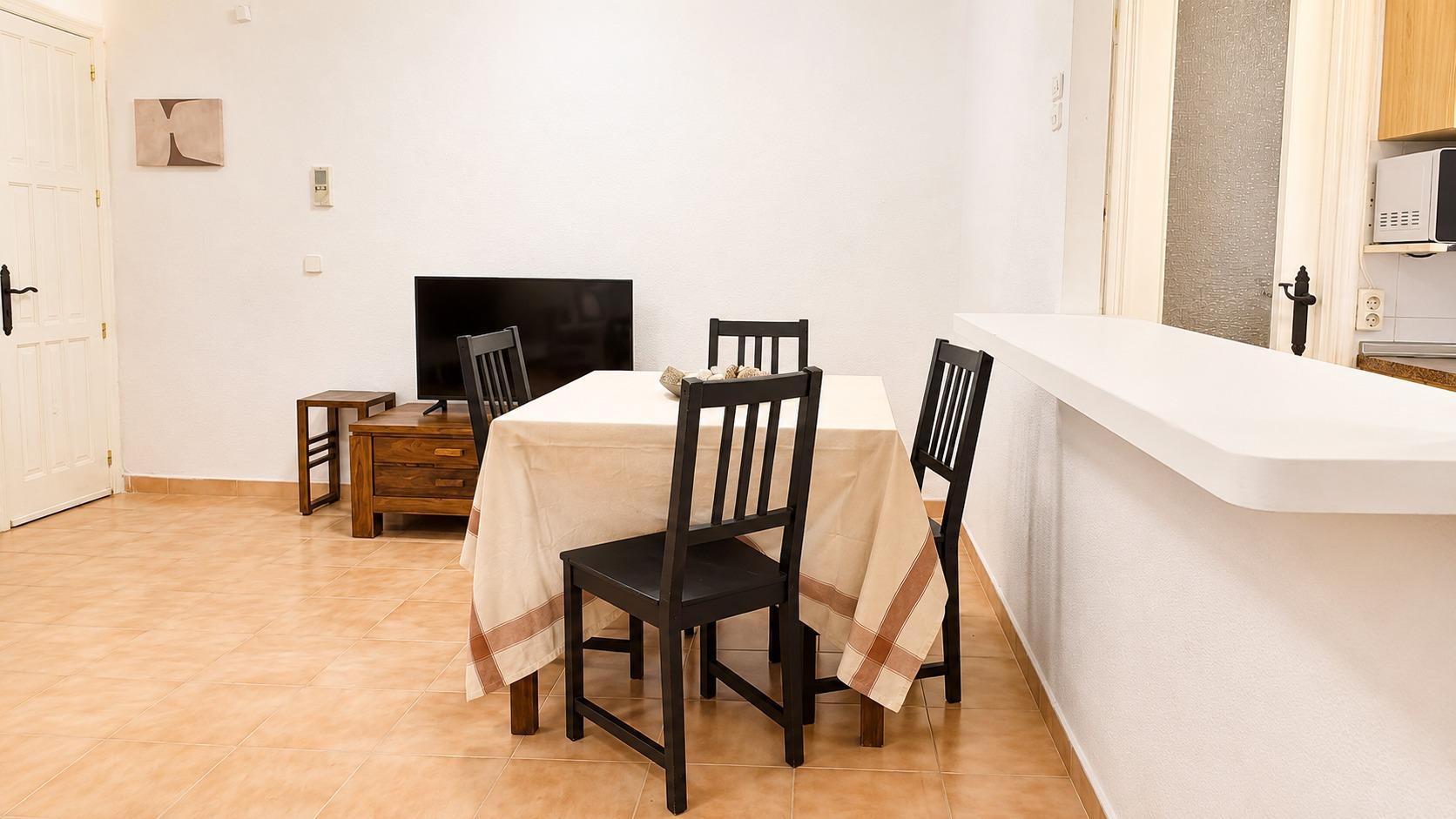 Apartamento de 2 dormitorios con garaje incluido en zona Ave - foto 3