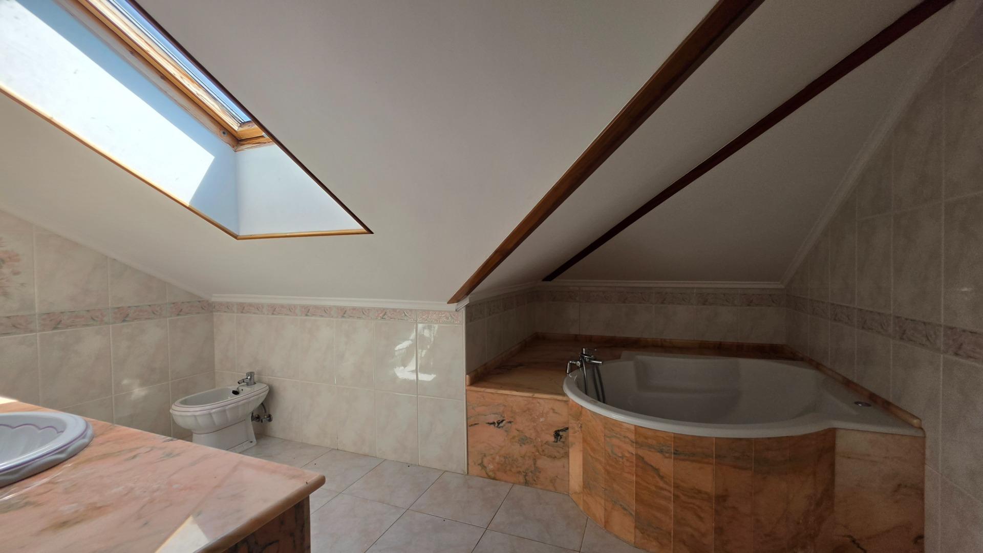 Exclusiva Finca  con Residencia de Lujo y Hostelería en Sanc - foto 35