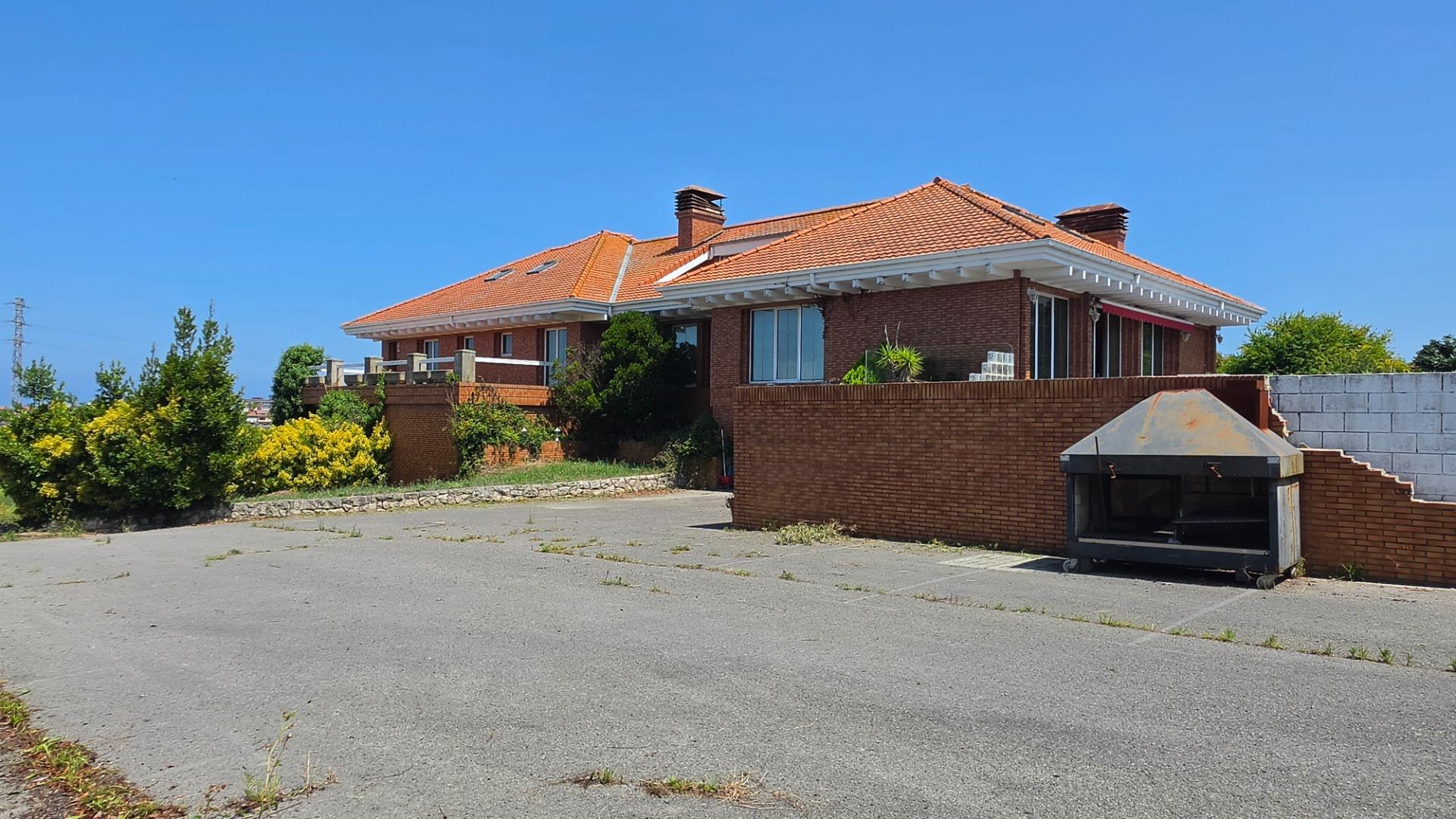Exclusiva Finca  con Residencia de Lujo y Hostelería en Sanc - foto 9