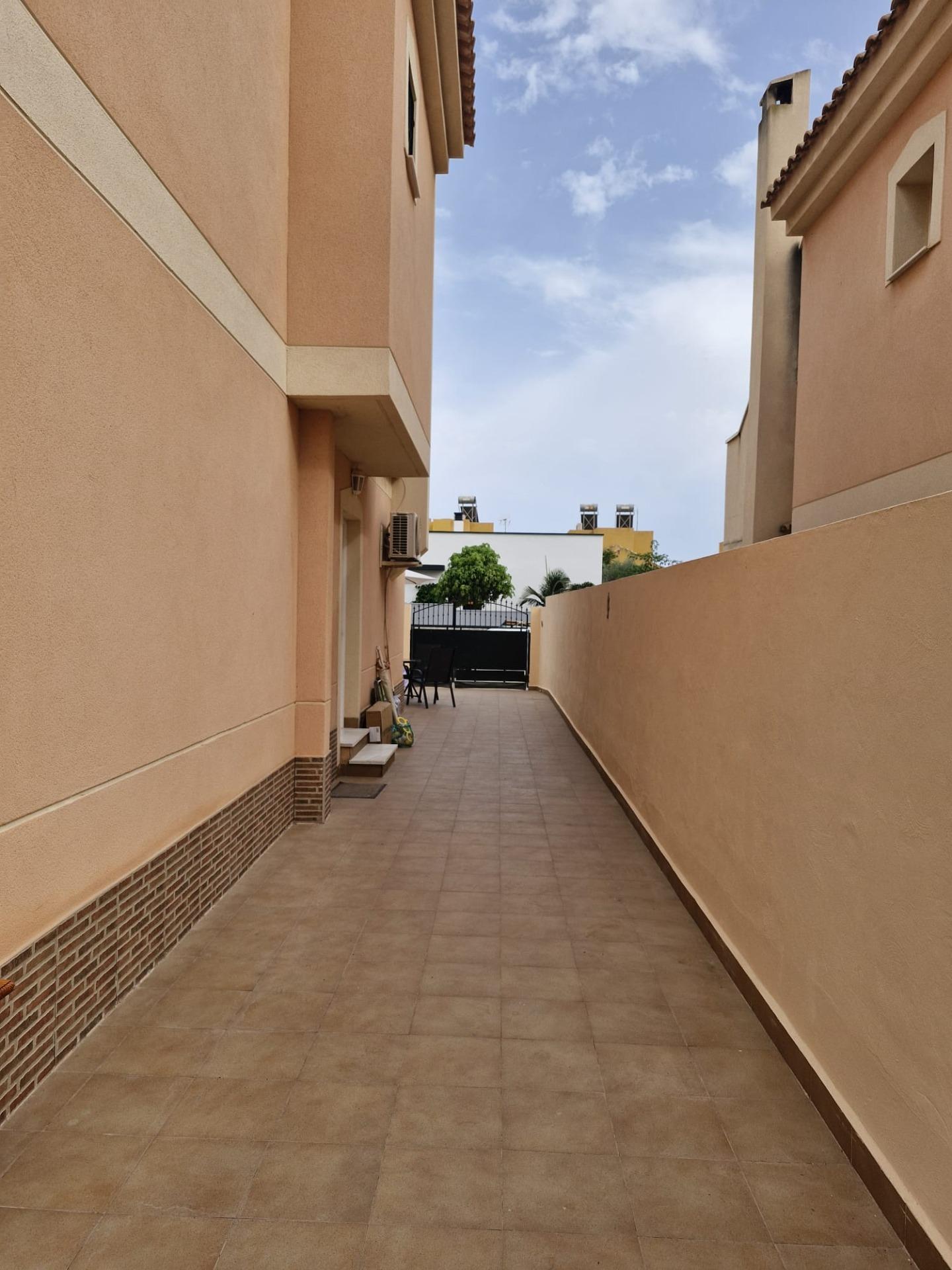 PRECIOSO DUPLEX  EN EL ALCOLAR - foto 21