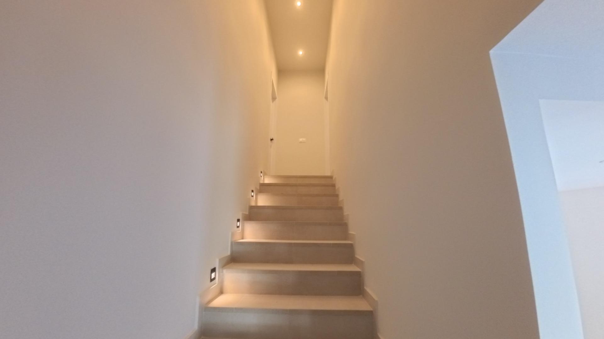 Villa única en Albir, totalmente reformado con piscina y gar - foto 14