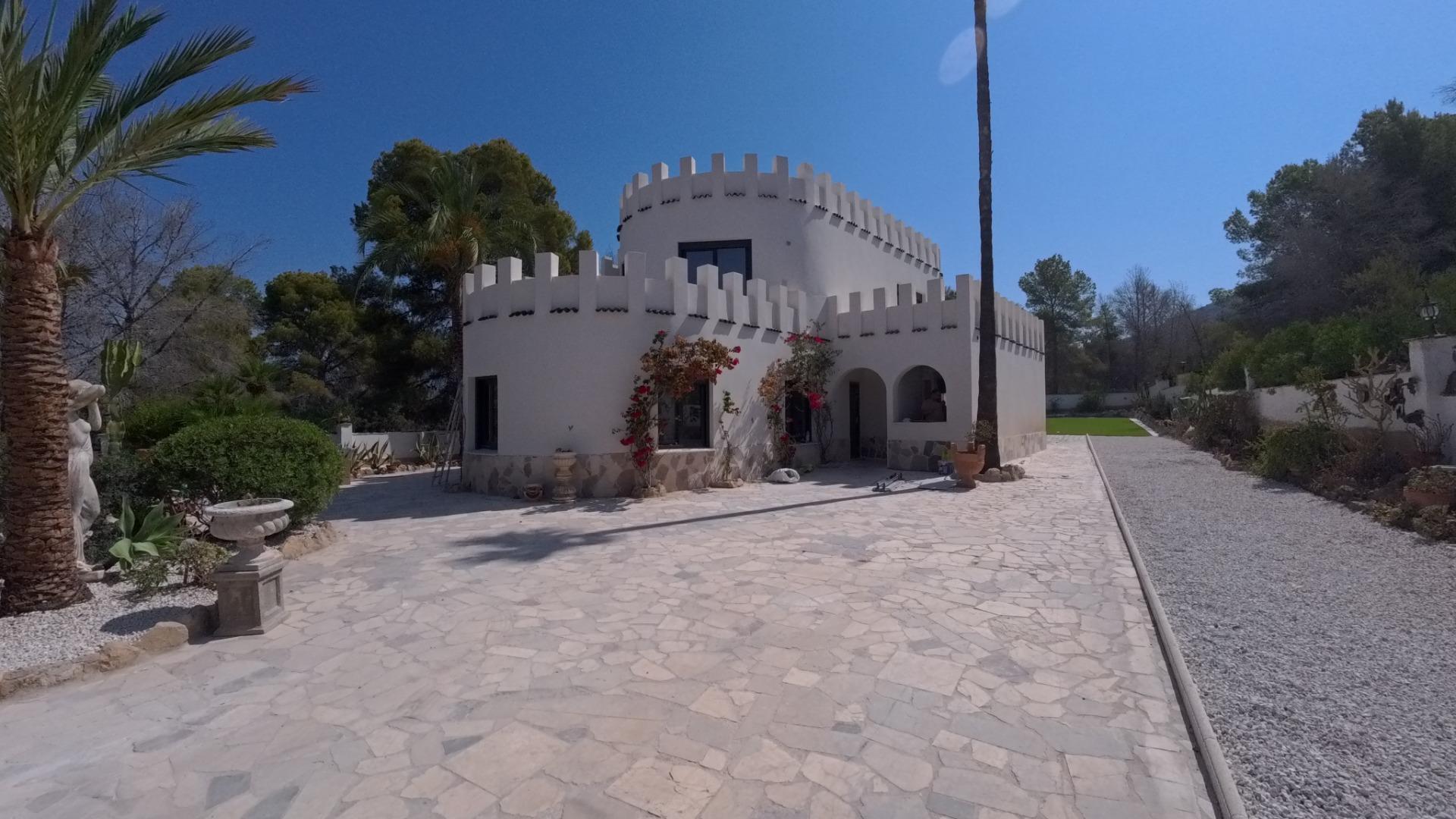 Villa única en Albir, totalmente reformado con piscina y gar - foto 22