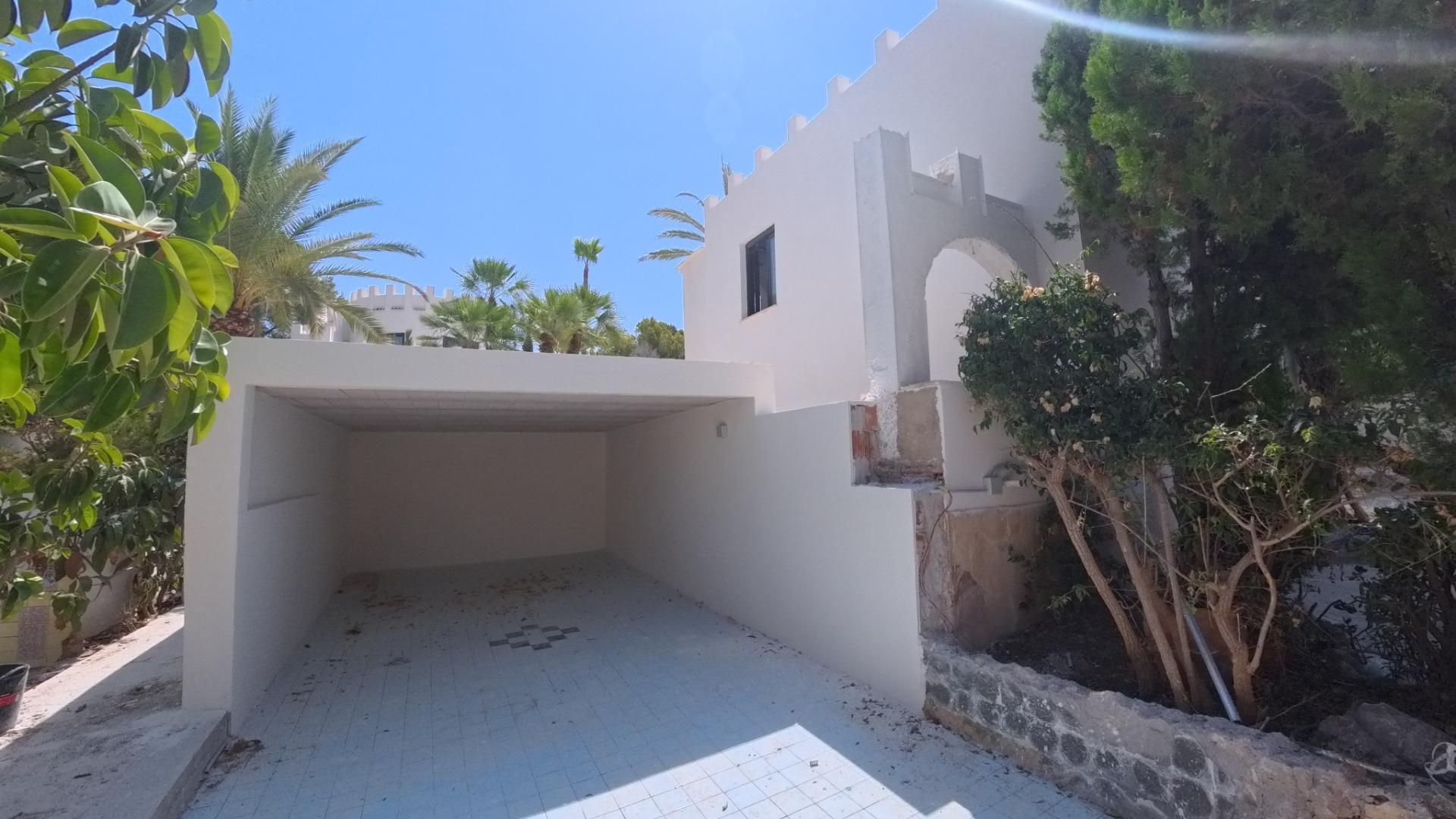 Villa única en Albir, totalmente reformado con piscina y gar - foto 27