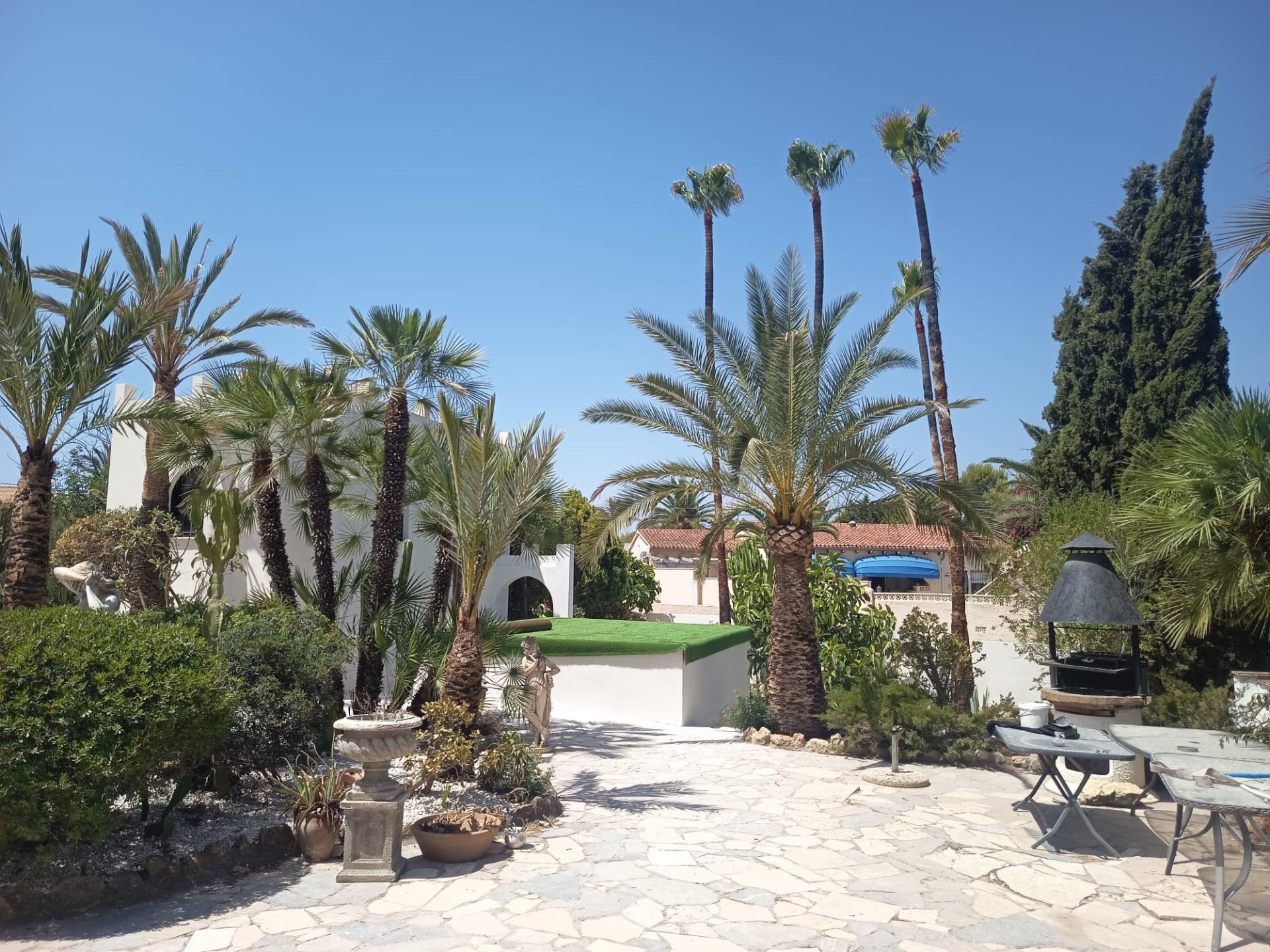 Villa única en Albir, totalmente reformado con piscina y gar - foto 32