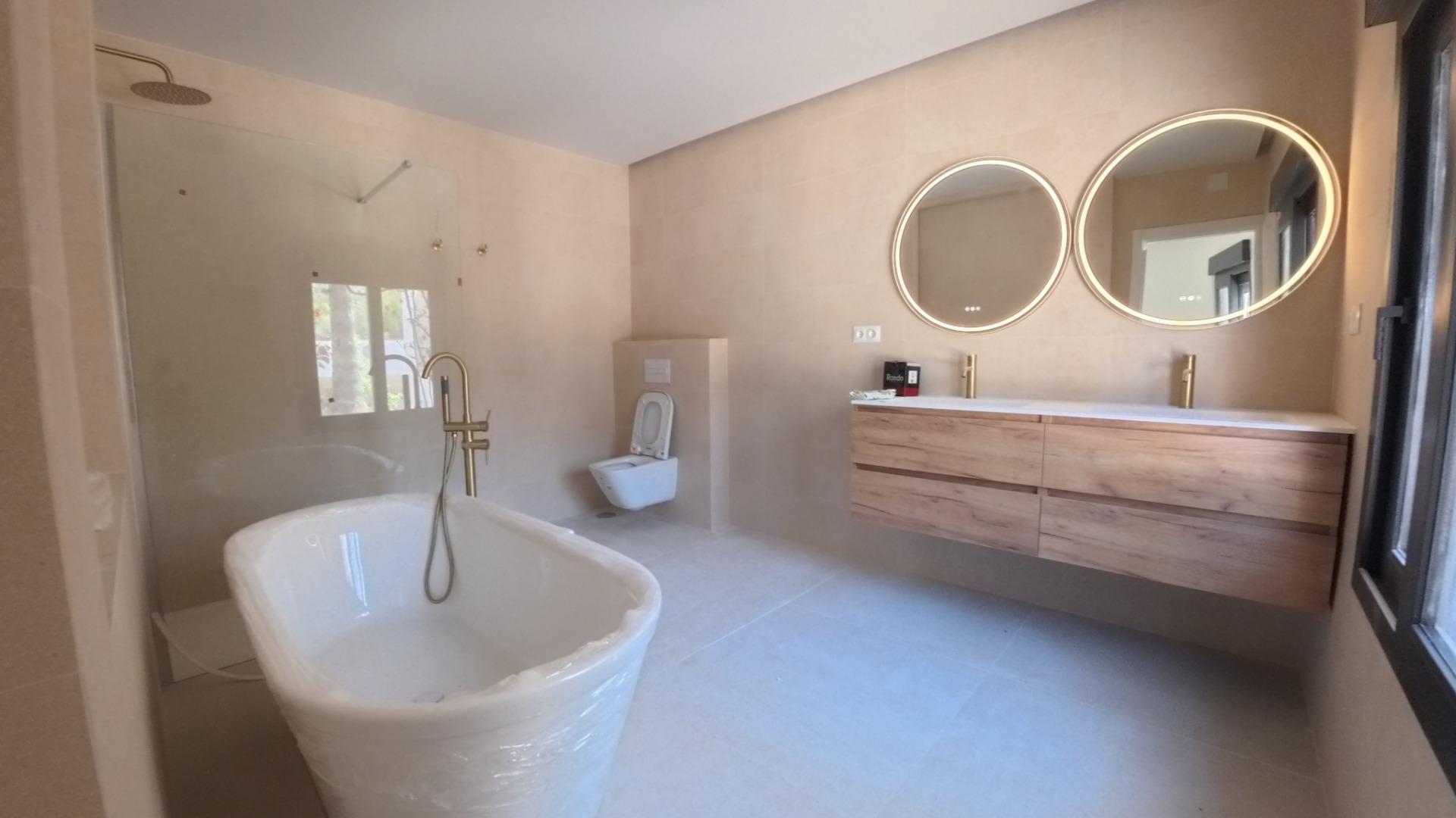 Villa única en Albir, totalmente reformado con piscina y gar - foto 36