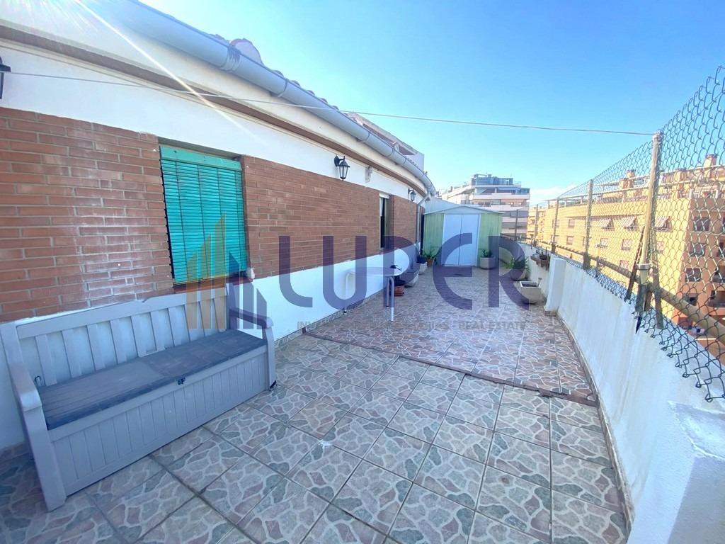 PISO DE ALQUILER PARA ESTUDIANTES FRENTE A LA UNIVERSIDAD - foto 9