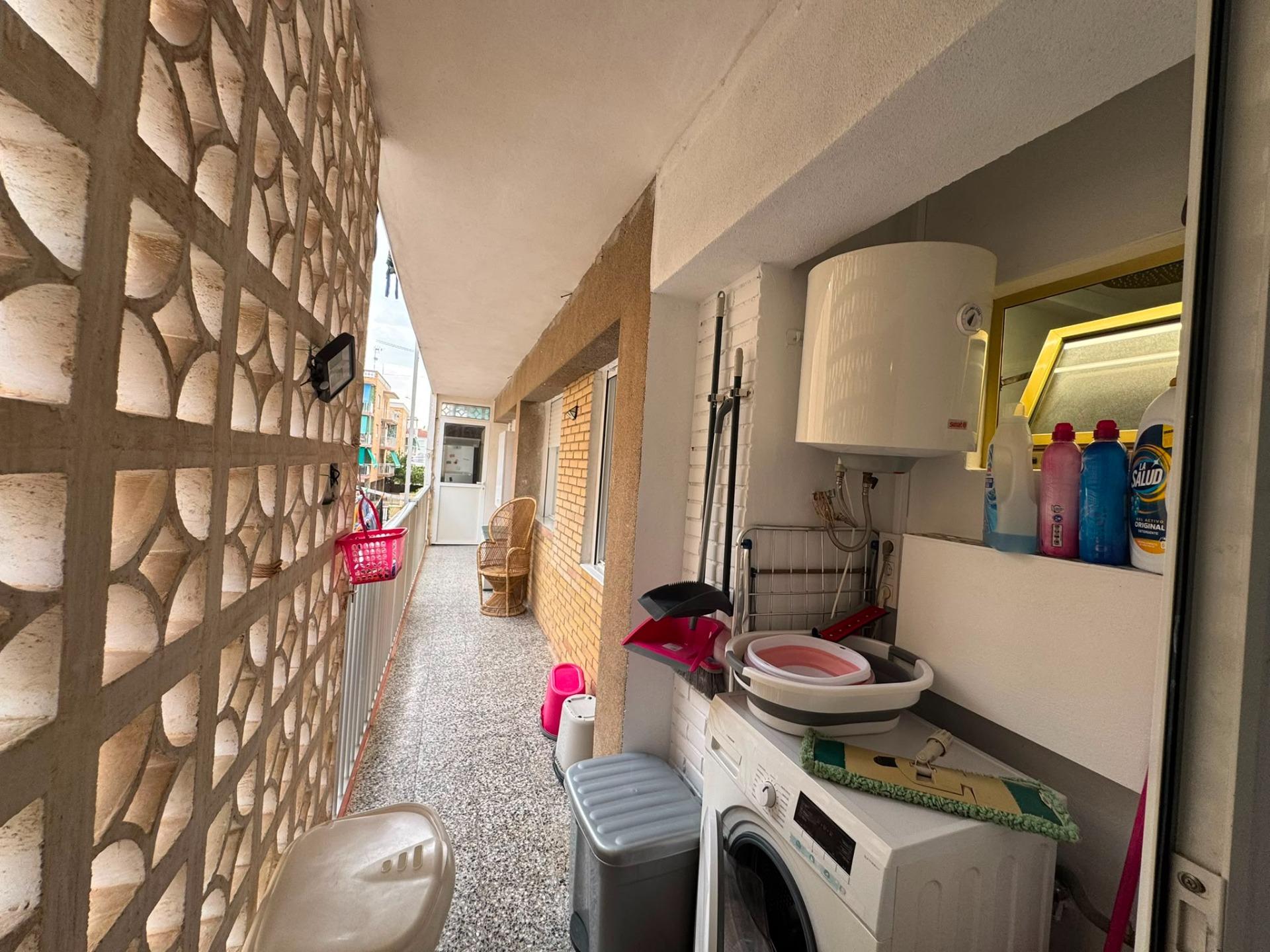 VIVE A 50 METROS DEL MAR TODO EL AÑO: Amplia vivienda de 4 d - foto 14