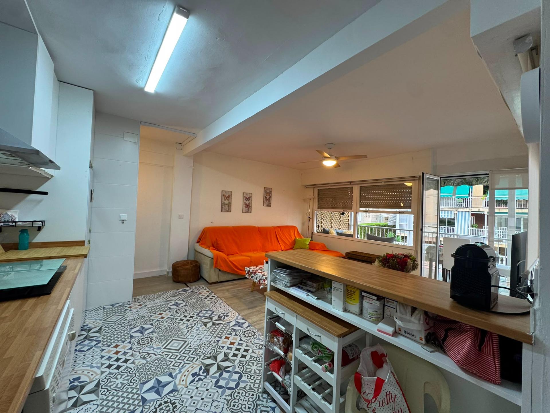 VIVE A 50 METROS DEL MAR TODO EL AÑO: Amplia vivienda de 4 d - foto 4