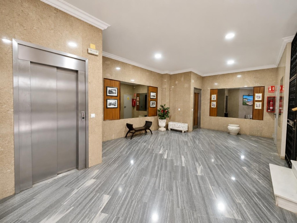 EXCLUSIVA VIVIENDA DE 4 D. CON PISCINA,  Y VISTAS DESPEJADAS - foto 27