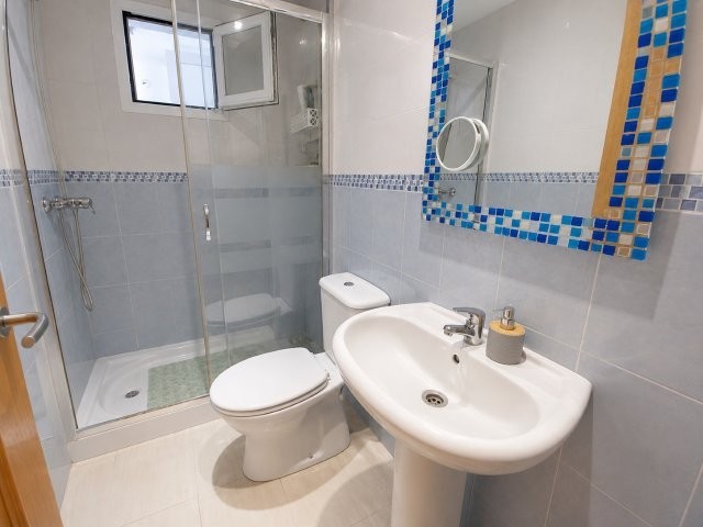 ESTUPENDO PISO EN VENTA EN SABINILLAS - foto 7