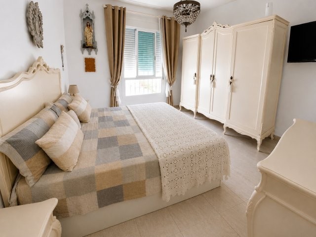 ESTUPENDO PISO EN VENTA EN SABINILLAS - foto 8