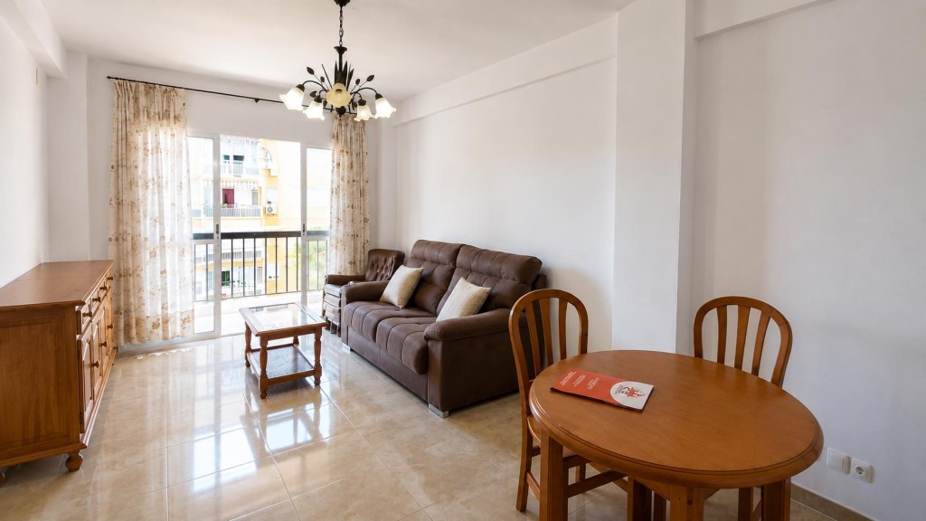 PISO DE 75M2, MUY AMPLIO Y LUMINOSO, BUENÍSIMA ZONA  DE PARQ - foto 12