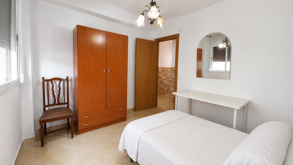 PISO DE 75M2, MUY AMPLIO Y LUMINOSO, BUENÍSIMA ZONA  DE PARQ - foto 19