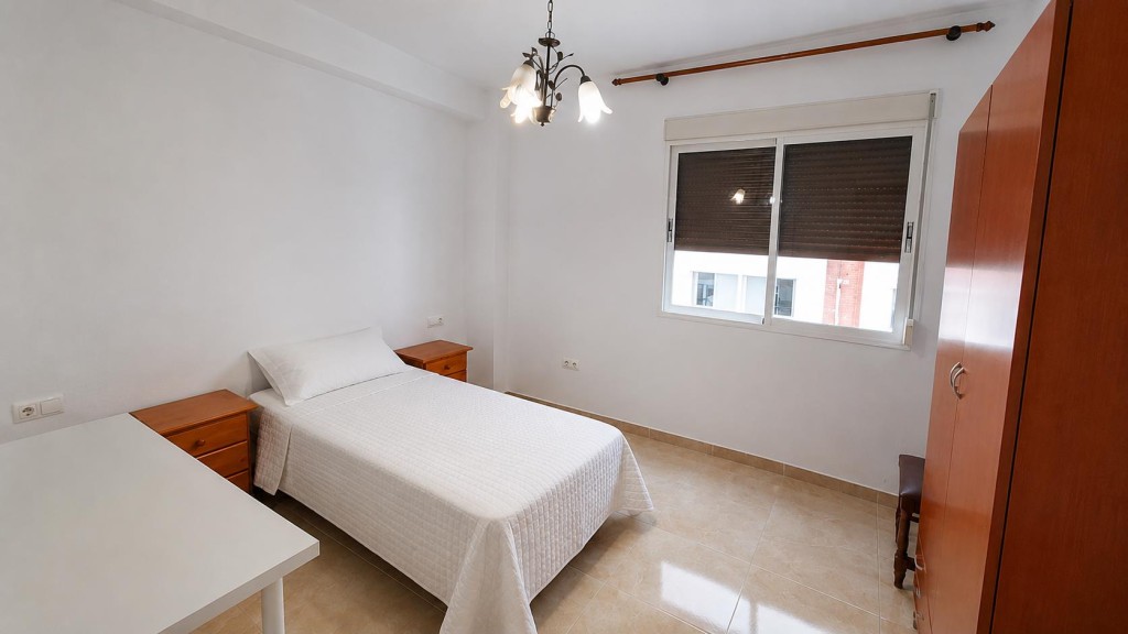 PISO DE 75M2, MUY AMPLIO Y LUMINOSO, BUENÍSIMA ZONA  DE PARQ - foto 24