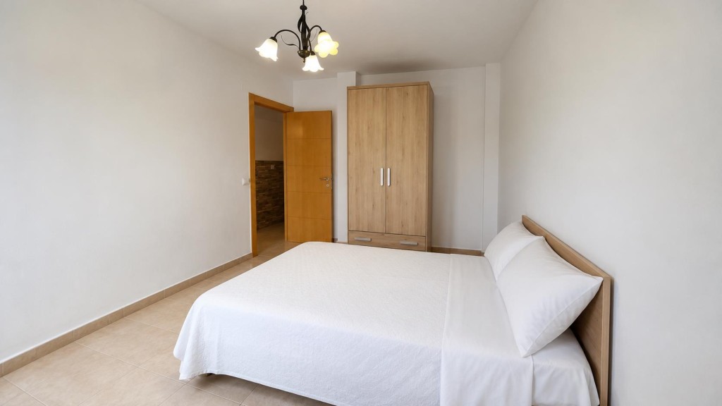 PISO DE 75M2, MUY AMPLIO Y LUMINOSO, BUENÍSIMA ZONA  DE PARQ - foto 25
