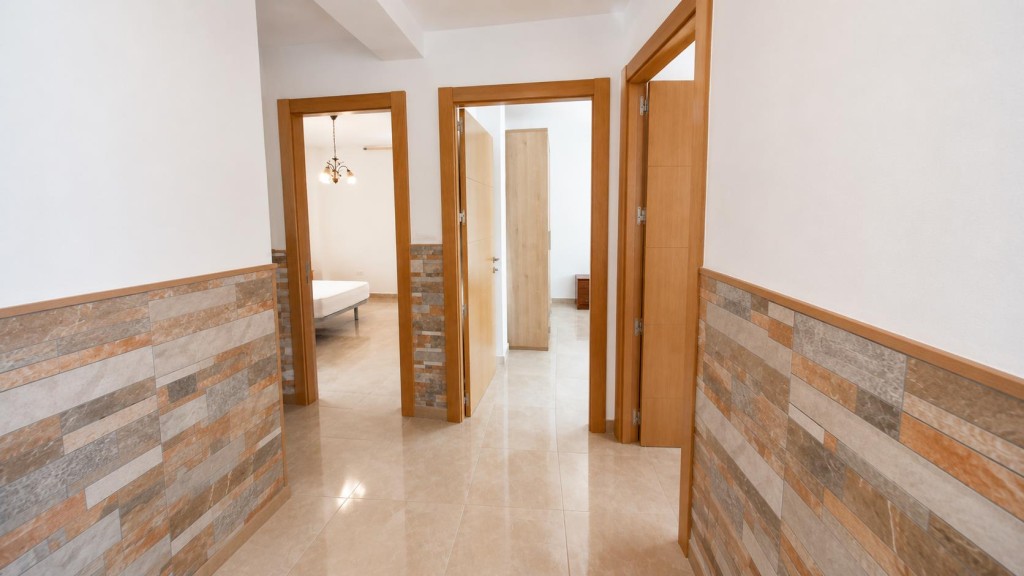PISO DE 75M2, MUY AMPLIO Y LUMINOSO, BUENÍSIMA ZONA  DE PARQ - foto 9