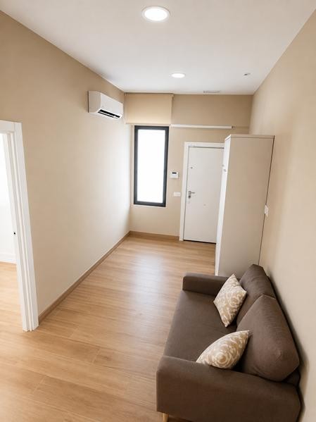 VENTA LOCAL COMERCIAL TOTALMENTE REFORMADO Y EN FUNCIONAMIEN - foto 4