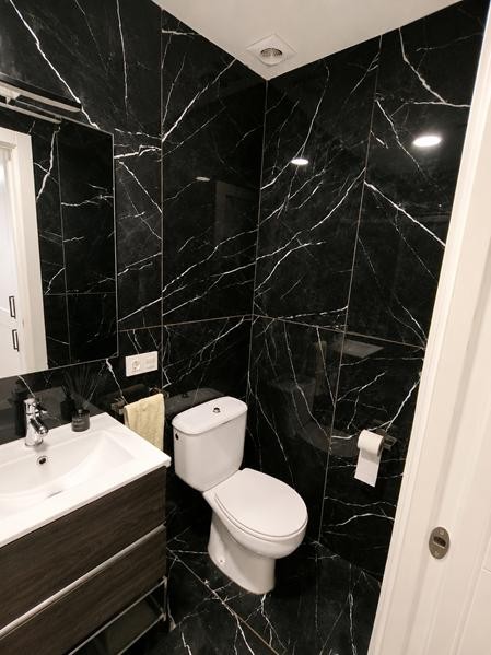VENTA LOCAL COMERCIAL TOTALMENTE REFORMADO Y EN FUNCIONAMIEN - foto 8