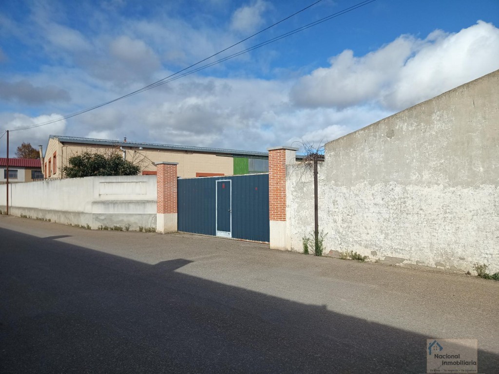 Nave industrial en Venta en Pesquera De Duero Valladolid