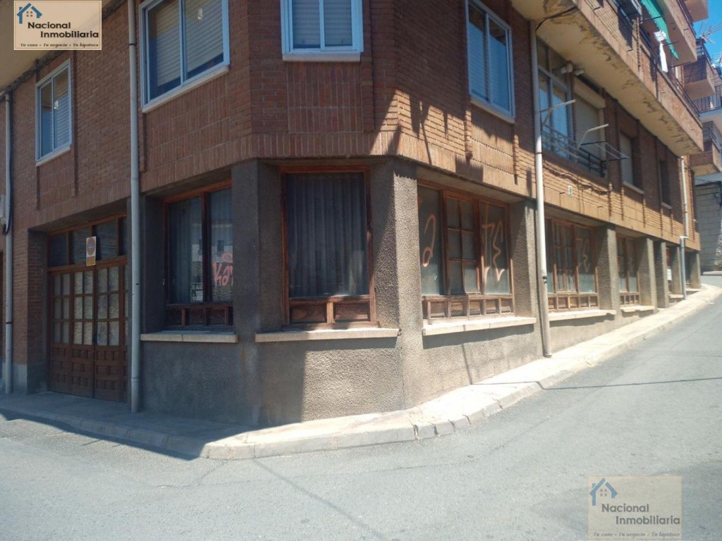 Local comercial en Venta en Arenas De San Pedro Ávila - foto 2