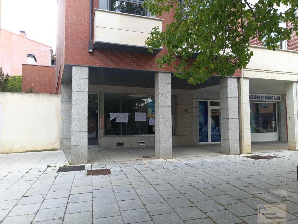 Local comercial en Venta en Cisterniga, La Valladolid - foto 2