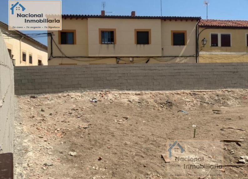 Suelo urbanizable en Venta en Arevalo Ávila - foto 5