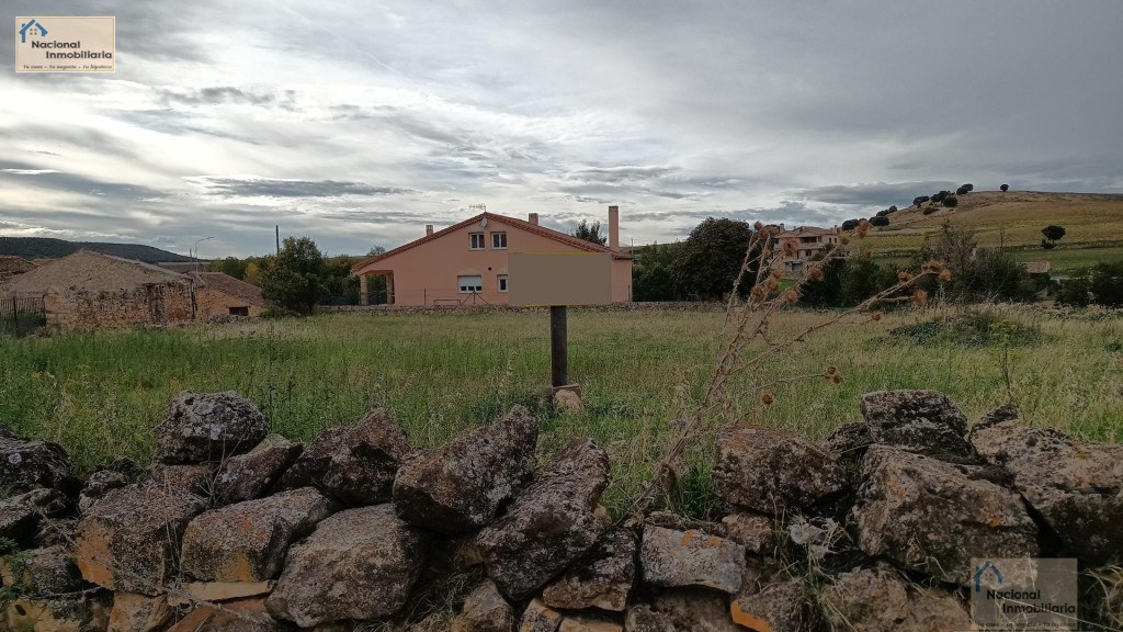 Suelo urbanizable en Venta en Valdevacas Y Guijar Segovia - foto 4