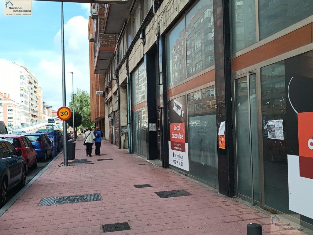 Local comercial en Venta en Valladolid Valladolid - foto 2