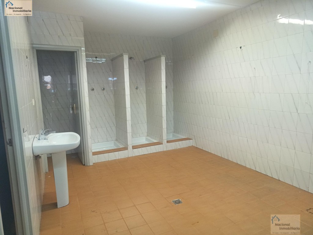 Local comercial en Alquiler en Segovia Segovia - foto 8