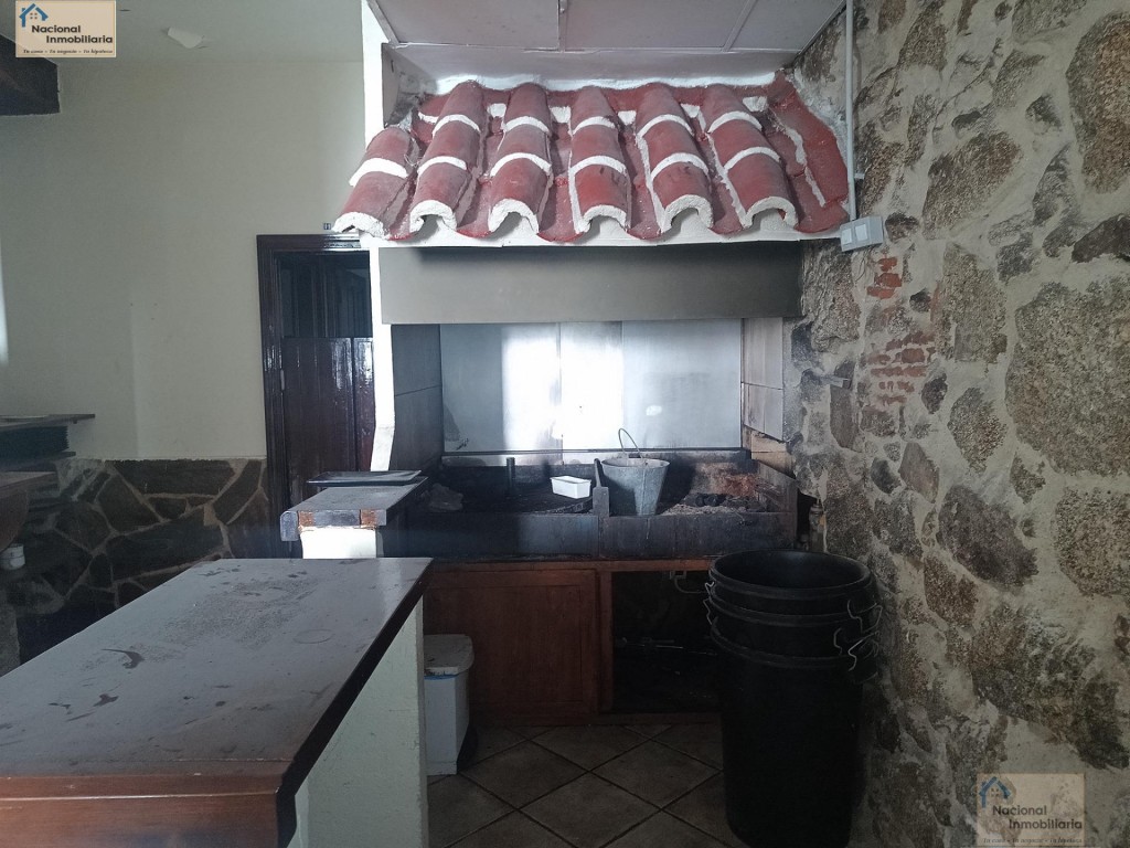 Local comercial en Venta en Bejar Salamanca - foto 4