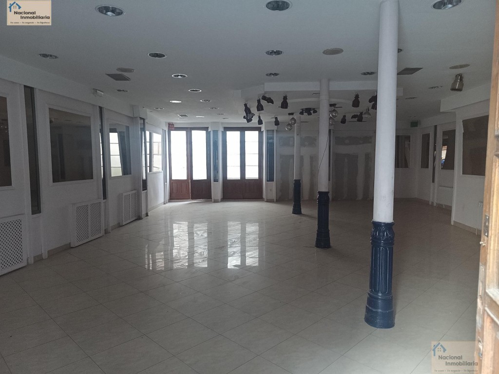 Local comercial en Venta en Bejar Salamanca - foto 3