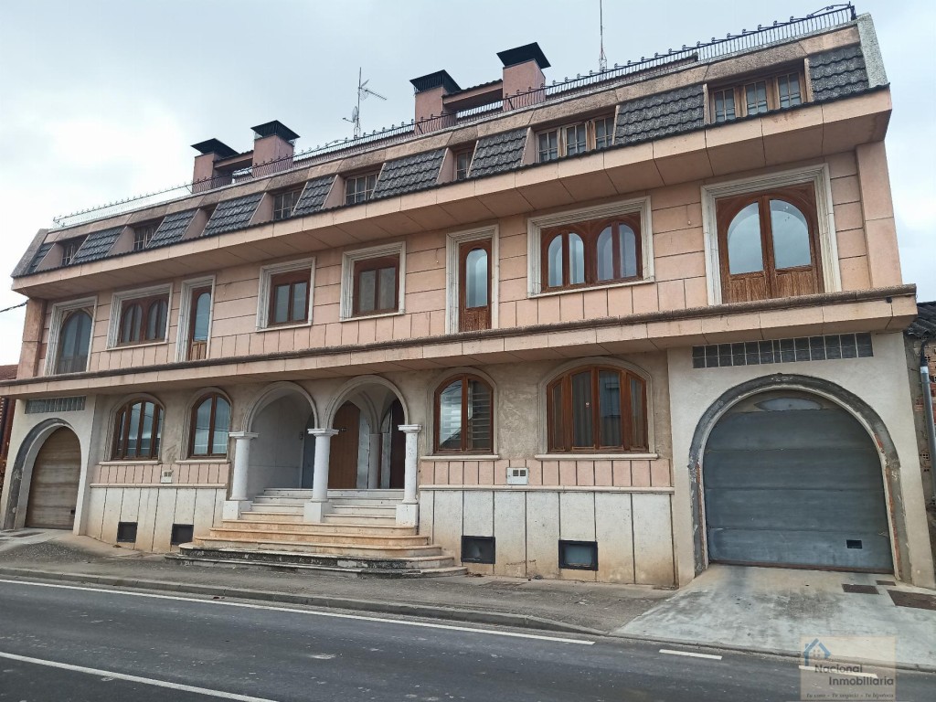 Casa-Chalet en Venta en Pesquera De Duero Valladolid