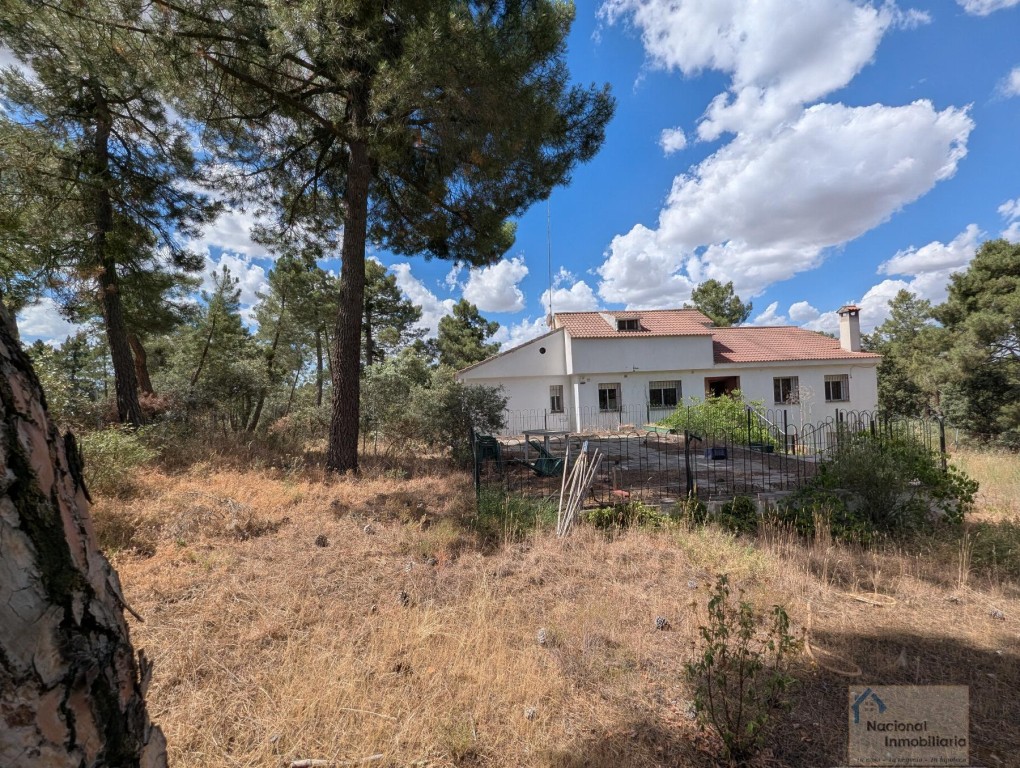 Casa-Chalet en Venta en Marugan Segovia