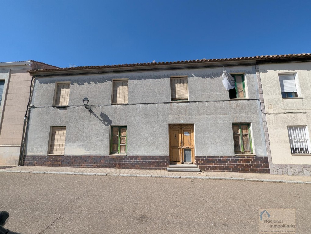 Casa-Chalet en Venta en Moral De La Reina Valladolid